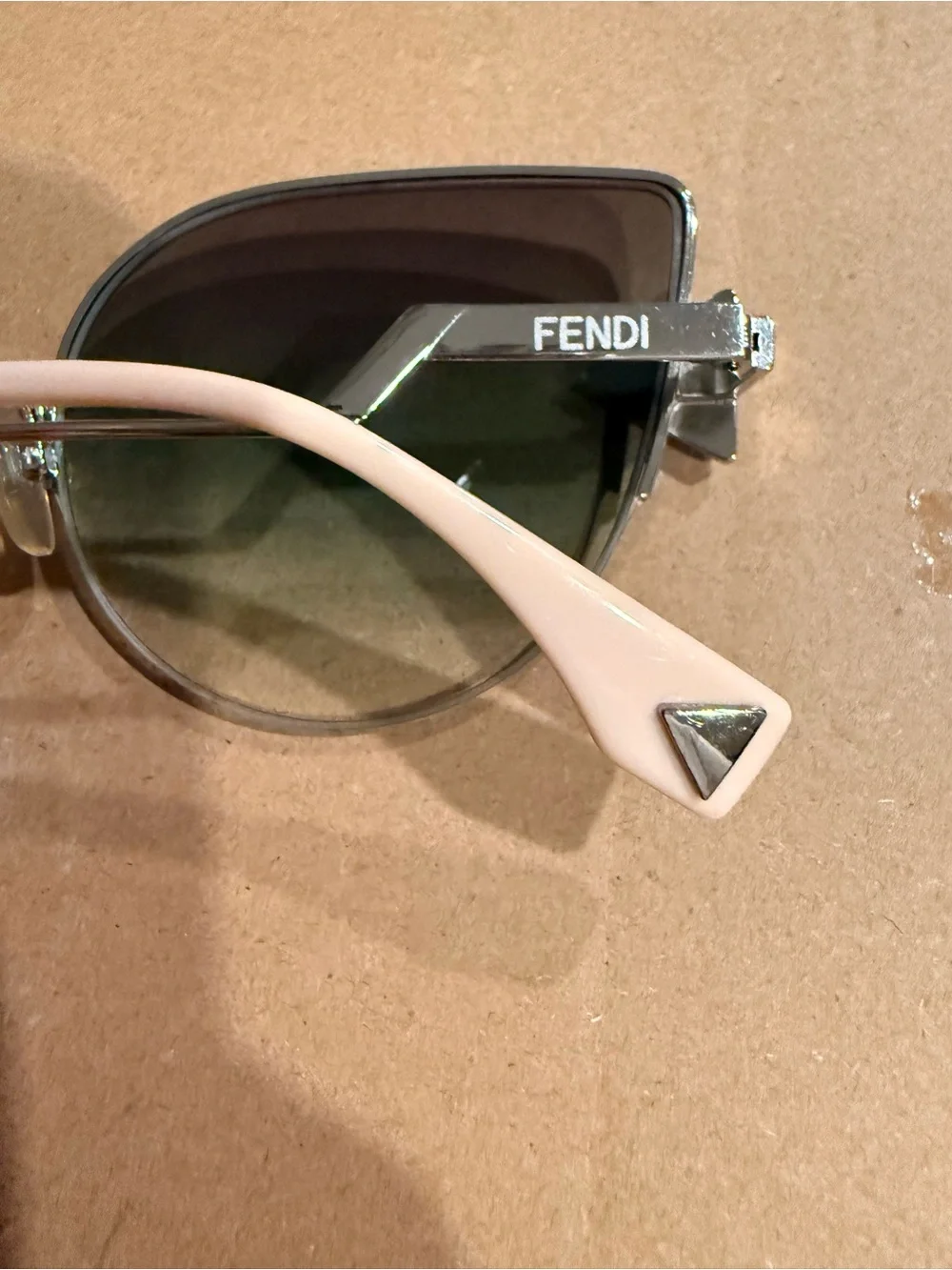 Fendi Gray Gradient Round Cat-Eye Sunglasses